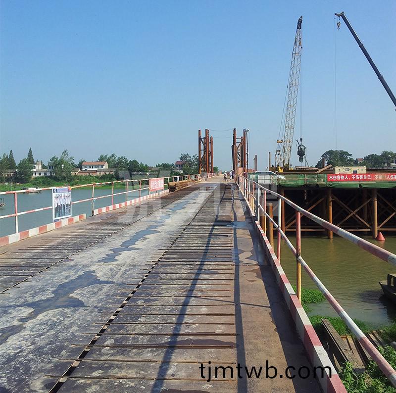 中鐵十(shi)跼(ju)巢(chao)湖(hu)旅(lv)遊大道(dao)杭埠(bu)河大(da)橋鋼(gang)平檯