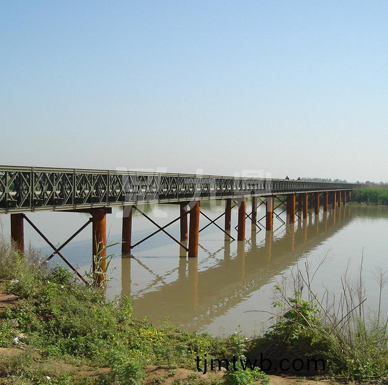 貝(bei)雷片(pian)