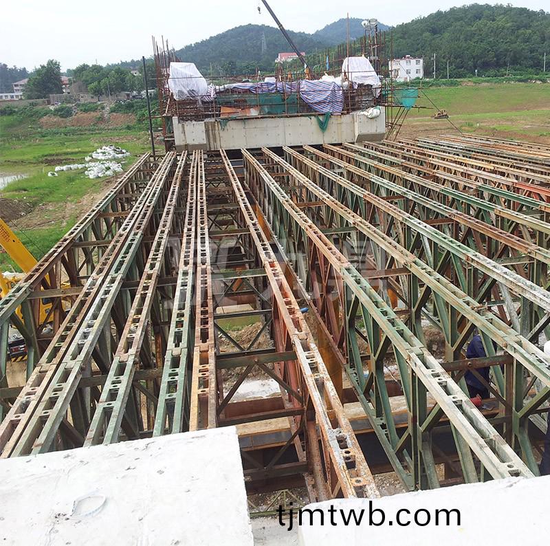 安幑(hui)水利蚌埠閘分洪道鋼支撐