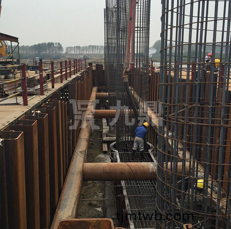 武漢(han)市政路橋-天河機場S9標(biao)段1鋼(gang)圍堰