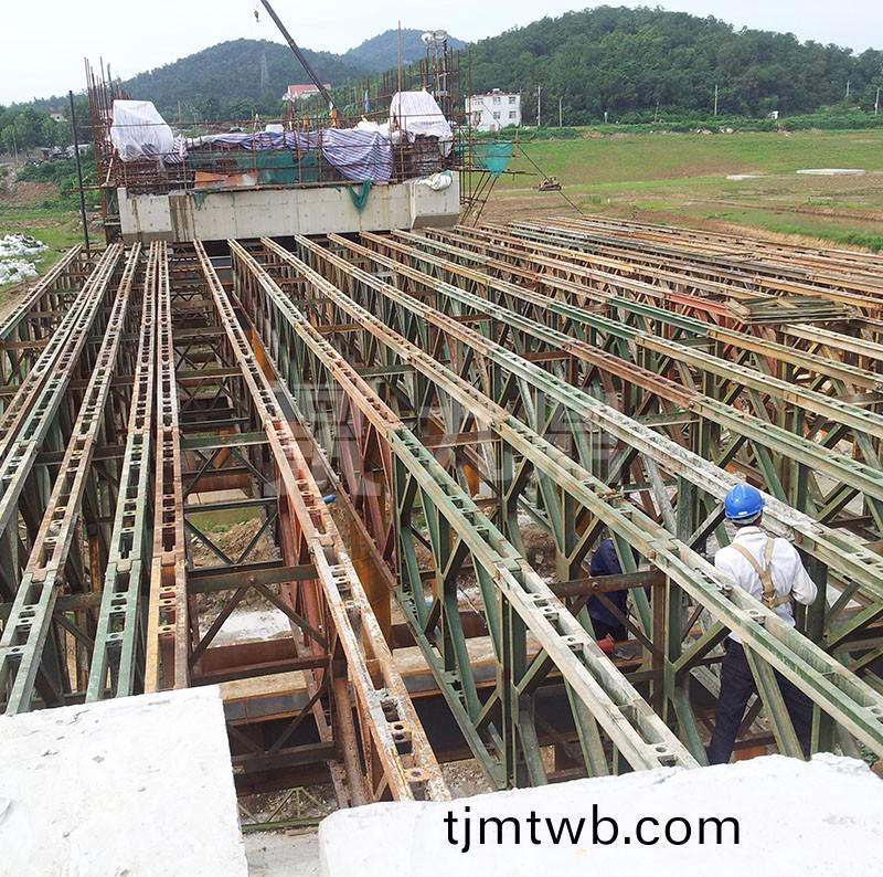 現澆(jiao)樑(liang)支(zhi)撐