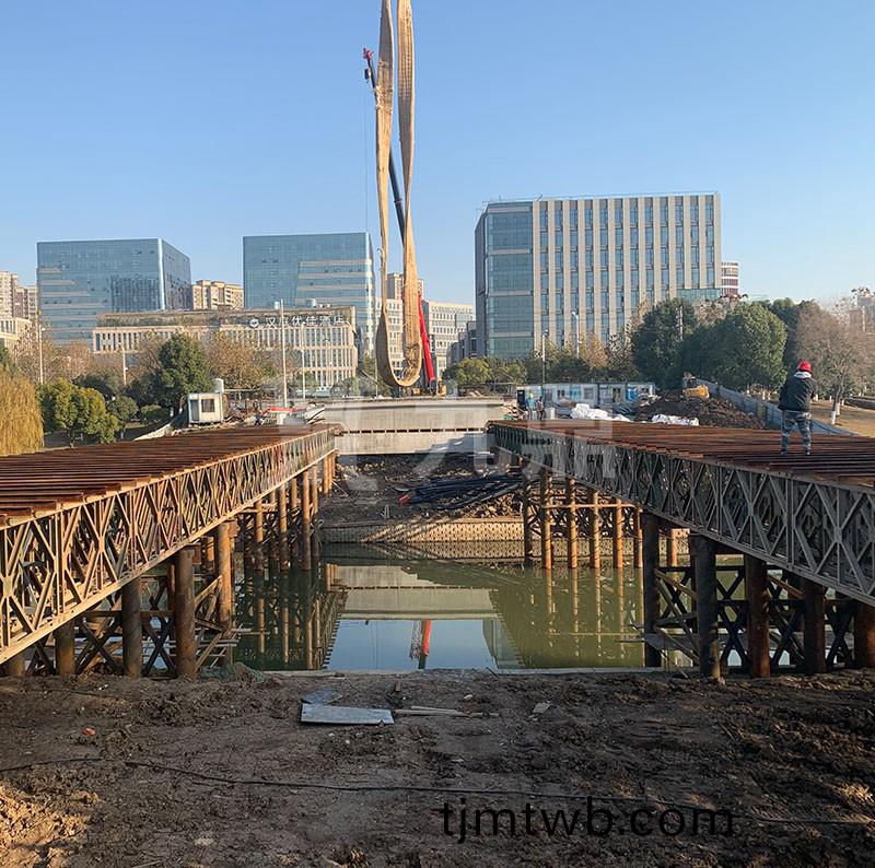 鋼棧(zhan)橋(qiao)需固定支架地腳螺栓